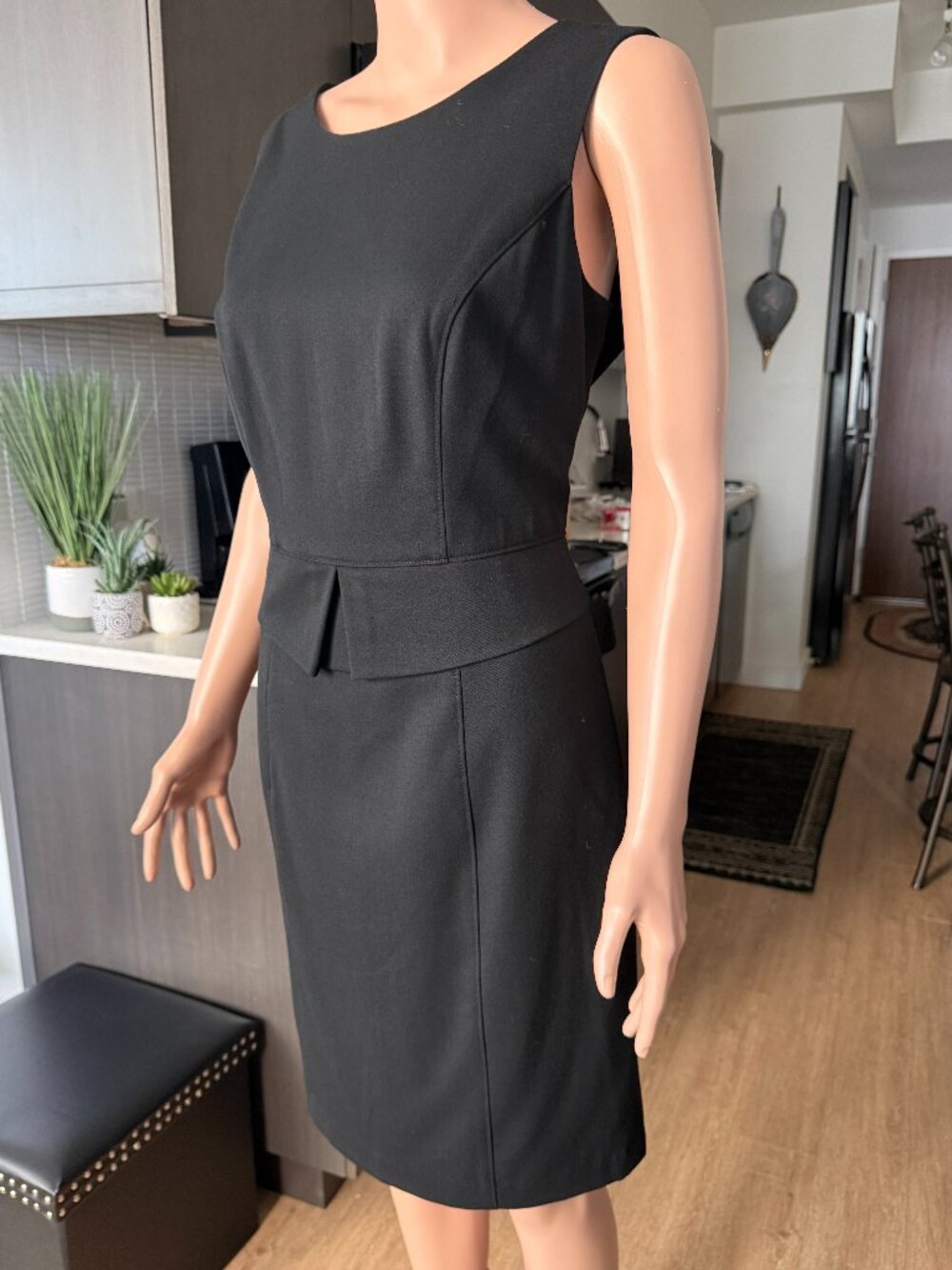 THE LIMITED Black Crepe Sheath Dress | Folded Peplum Waist | Size 10 | NWT